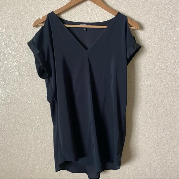 Elegant Black V-Neck Cold Shoulder Women's Top - Picture 1 of 5